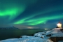 winter-nacht-leuchtturm-fjord-nordlichter-aurora-borealis-gruen-polarlichter-Norwegen-A_DSC4575a